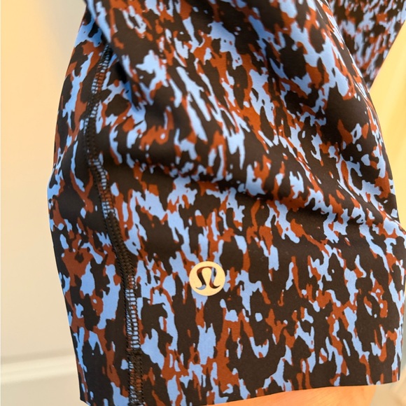 NWT Lululemon Cropped Base Pace Leggings - Picture 4 of 5